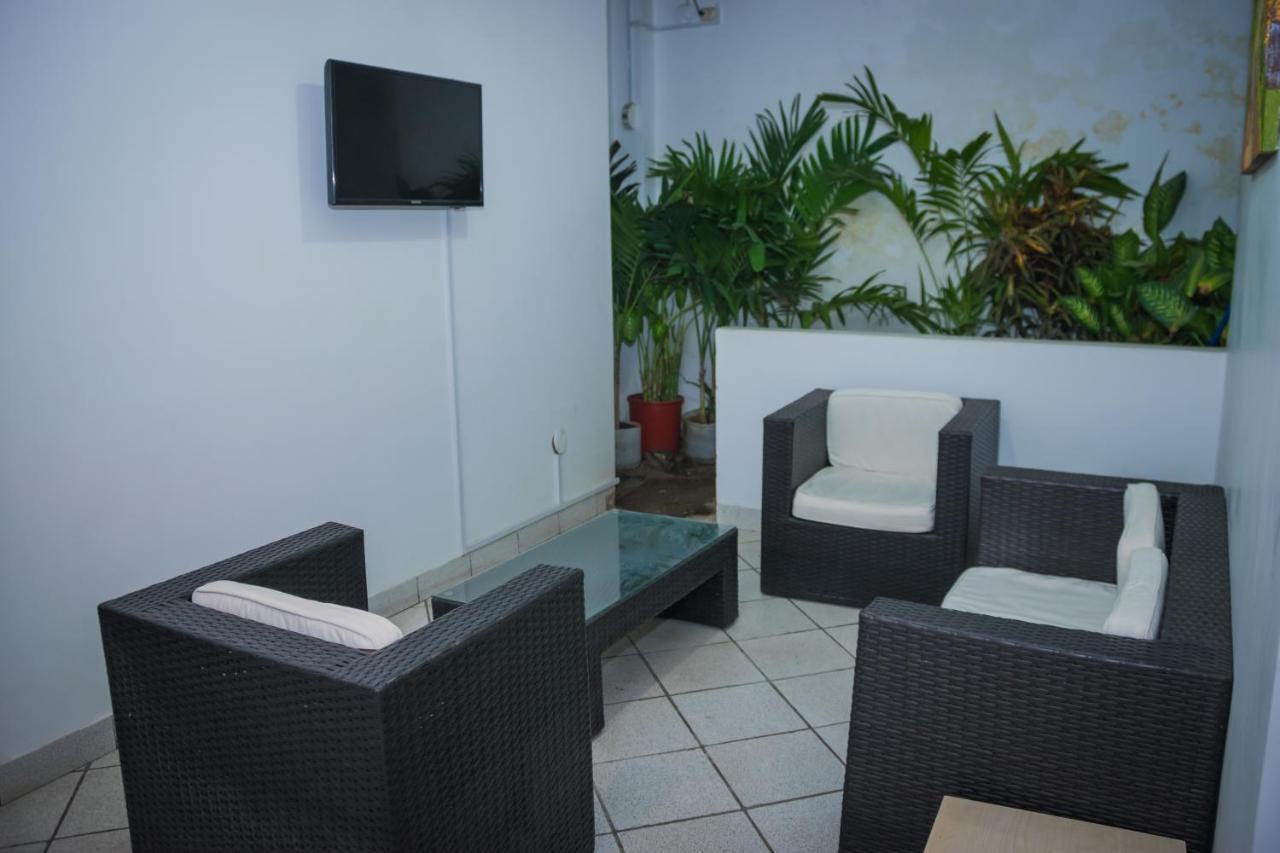 Hostal "Centrika" Tarapoto Exterior foto